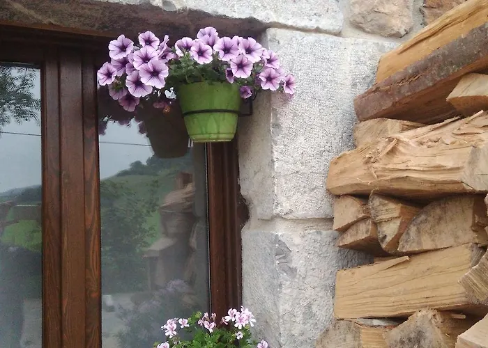 אכסניה Otardi *