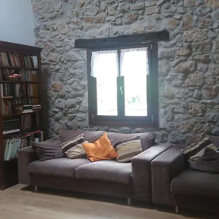 Otardi Hostel *